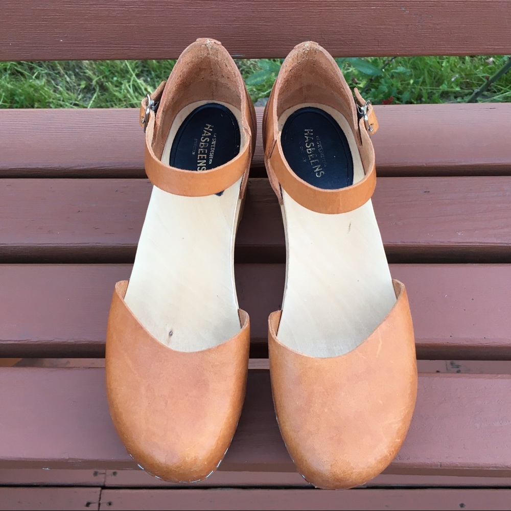 Rare Covered Low Sandals in Natural, size 38
